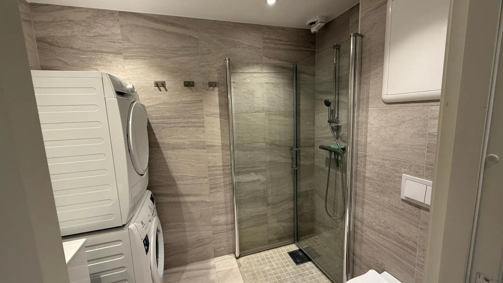Modern Apartment With Free Parking Bergen