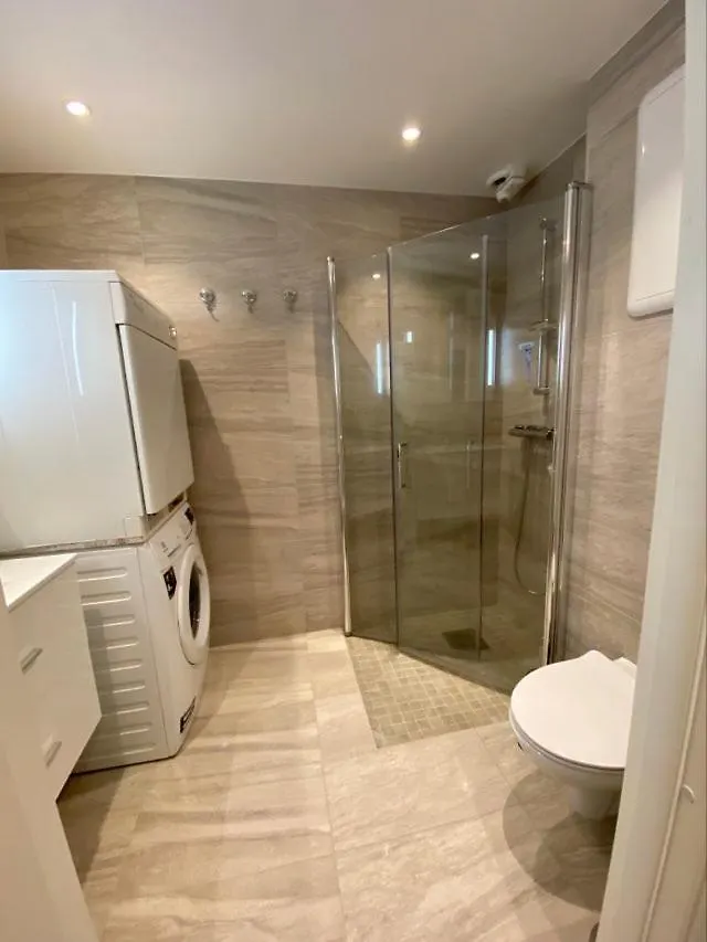 Modern Apartment With Free Parking Bergen